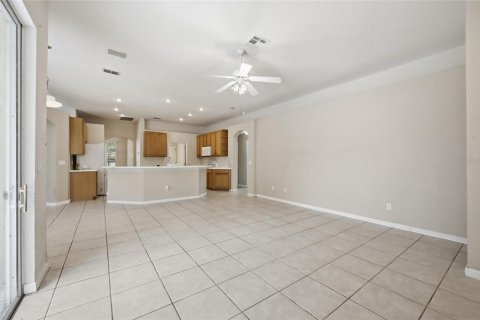 Casa en venta en Apopka, Florida, 4 dormitorios, 229.19 m2 № 2109278 - foto 18