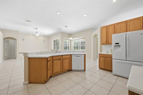 Casa en venta en Apopka, Florida, 4 dormitorios, 229.19 m2 № 2109278 - foto 16