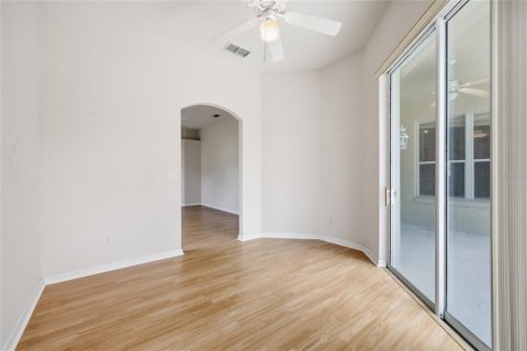 Casa en venta en Apopka, Florida, 4 dormitorios, 229.19 m2 № 2109278 - foto 25
