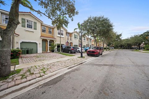 Adosado en venta en Homestead, Florida, 3 dormitorios, 145.3 m2 № 1950212 - foto 4