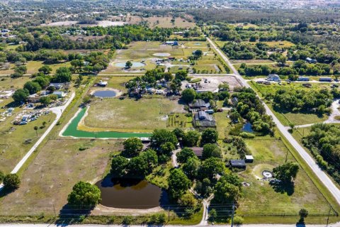 House in Fort Myers, Florida 4 bedrooms № 1676357 - photo 25