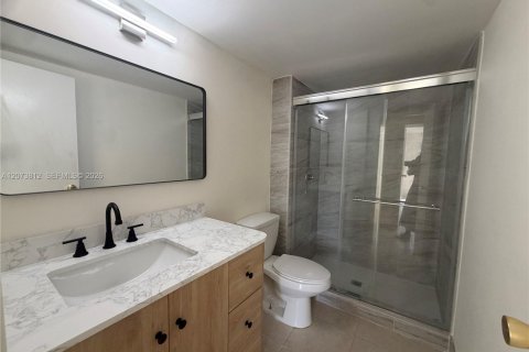 Copropriété à louer à North Miami Beach, Floride: 2 chambres, 94.76 m2 № 2311050 - photo 11