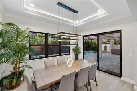 Купить виллу или дом в Сарасота, Флорида 9 комнат, 353.96м2, № 2098393 - фото 13