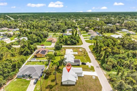 Купить виллу или дом в Норт-Порт, Флорида 8 комнат, 150.5м2, № 2317249 - фото 22