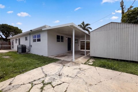 Villa ou maison à vendre à Homestead, Floride: 3 chambres, 120.4 m2 № 2296114 - photo 20