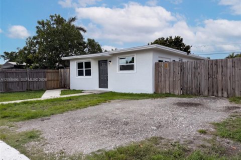 Villa ou maison à vendre à Homestead, Floride: 3 chambres, 120.4 m2 № 2296114 - photo 18