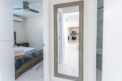Villa ou maison à louer à Hollywood, Floride: 4 chambres, 257.34 m2 № 2258077 - photo 11