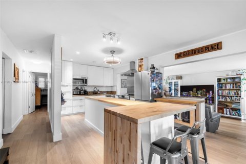 Купить виллу или дом в Катлер-Бей, Флорида 3 спальни, 139.54м2, № 1974750 - фото 4