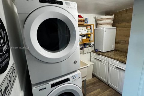 Купить виллу или дом в Катлер-Бей, Флорида 3 спальни, 139.54м2, № 1974750 - фото 12