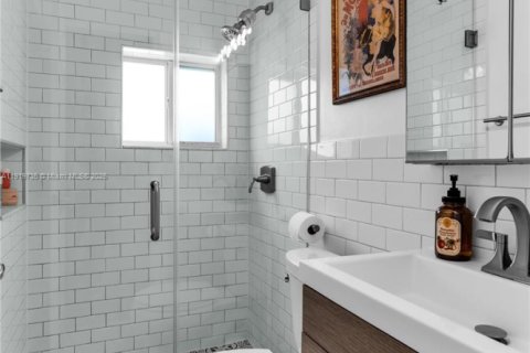 Купить виллу или дом в Катлер-Бей, Флорида 3 спальни, 139.54м2, № 1974750 - фото 13