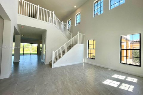 House in Parkland, Florida 5 bedrooms, 395.3 sq.m. № 1878534 - photo 5