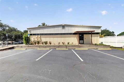 Immobilier commercial à vendre à Tavares, Floride: 4450.67 m2 № 2349638 - photo 10