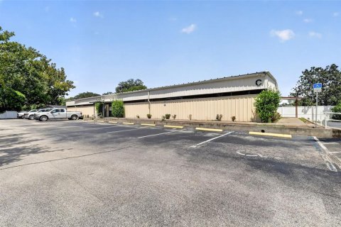 Immobilier commercial à vendre à Tavares, Floride: 4450.67 m2 № 2349638 - photo 11