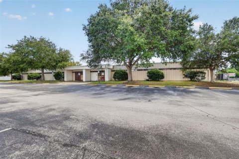 Immobilier commercial à vendre à Tavares, Floride: 4450.67 m2 № 2349638 - photo 7