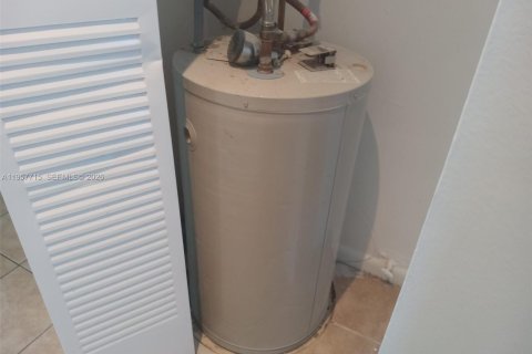 Copropriété à vendre à North Miami, Floride: 1 chambre, 52.4 m2 № 2091318 - photo 23