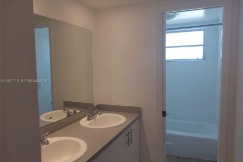 Copropriété à vendre à North Miami, Floride: 1 chambre, 52.4 m2 № 2091318 - photo 16