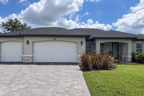 Villa ou maison à Cape Coral, Floride 4 chambres, 170.01 m2 № 2423753