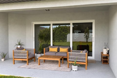 House in Cape Coral, Florida 4 bedrooms, 170.01 sq.m. № 2423753 - photo 22