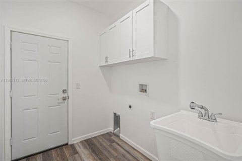 Villa ou maison à vendre à Sebring, Floride: 4 chambres № 2023990 - photo 10