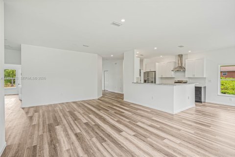 Villa ou maison à vendre à Sebring, Floride: 4 chambres № 2023990 - photo 4