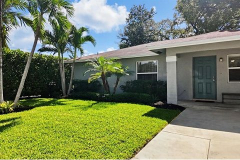 Villa ou maison à Fort Lauderdale, Floride 4 chambres, 130.16 m2 № 2431276