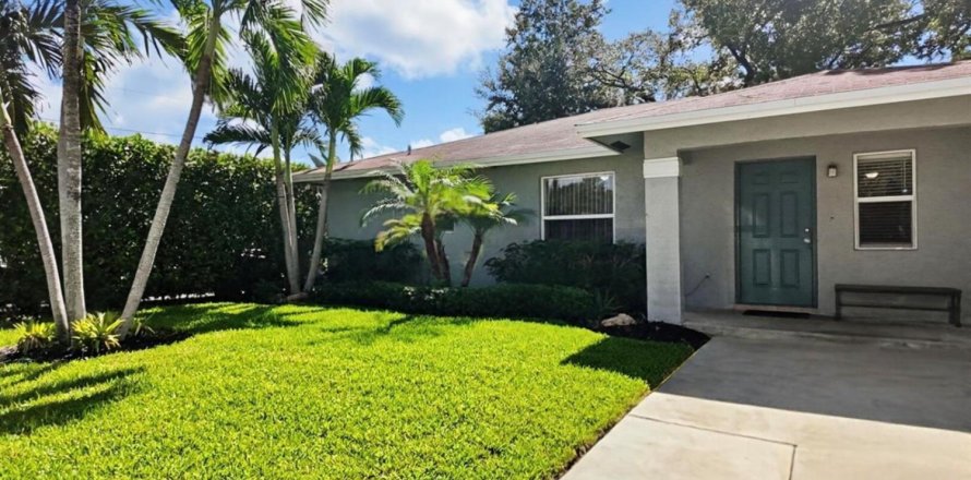 Villa ou maison à Fort Lauderdale, Floride 4 chambres, 130.16 m2 № 2431276