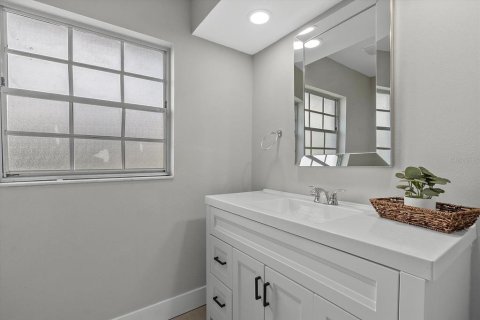 Casa en alquiler en Sarasota, Florida, 3 dormitorios, 180.32 m2 № 1849420 - foto 19