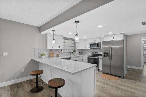Casa en alquiler en Sarasota, Florida, 3 dormitorios, 180.32 m2 № 1849420 - foto 8