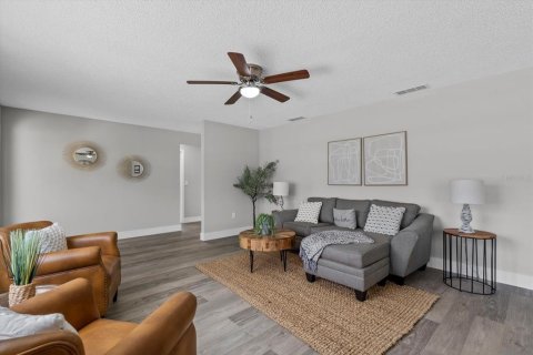 Casa en alquiler en Sarasota, Florida, 3 dormitorios, 180.32 m2 № 1849420 - foto 3