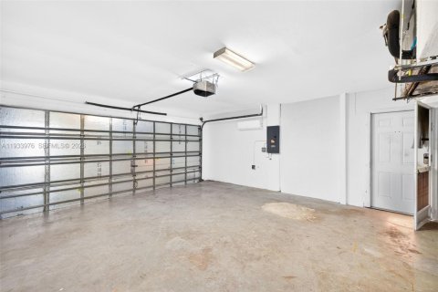 Купить виллу или дом в Лихай-Эйкерс, Флорида 3 спальни, 132.57м2, № 1996634 - фото 30