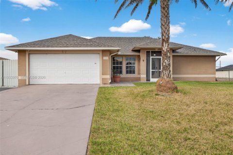 Купить виллу или дом в Лихай-Эйкерс, Флорида 3 спальни, 132.57м2, № 1996634 - фото 2