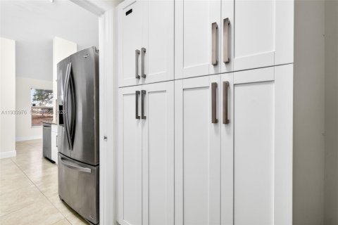 Купить виллу или дом в Лихай-Эйкерс, Флорида 3 спальни, 132.57м2, № 1996634 - фото 24