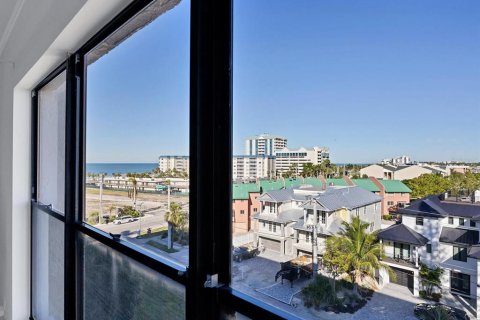 Condominio en alquiler en Sarasota, Florida, 3 dormitorios, 158.12 m2 № 625286 - foto 19