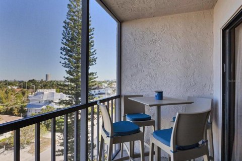 Condominio en alquiler en Sarasota, Florida, 3 dormitorios, 158.12 m2 № 625286 - foto 22