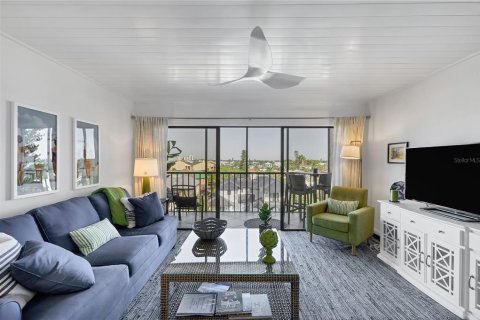 Condominio en alquiler en Sarasota, Florida, 3 dormitorios, 158.12 m2 № 625286 - foto 4