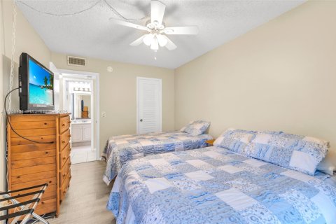 Copropriété à vendre à Deerfield Beach, Floride: 2 chambres, 76.92 m2 № 1871530 - photo 15