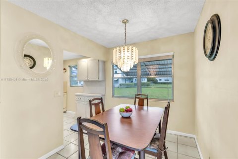 Copropriété à vendre à Deerfield Beach, Floride: 2 chambres, 76.92 m2 № 1871530 - photo 2