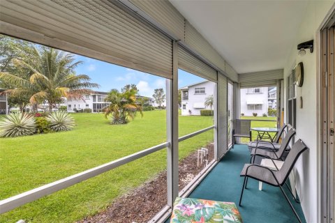Copropriété à vendre à Deerfield Beach, Floride: 2 chambres, 76.92 m2 № 1871530 - photo 1