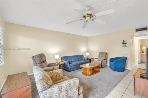 Copropriété à vendre à Deerfield Beach, Floride: 2 chambres, 76.92 m2 № 1871530 - photo 5