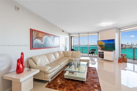 Condominio en venta en Miami, Florida, 3 dormitorios, 173.26 m2 № 1763989 - foto 24