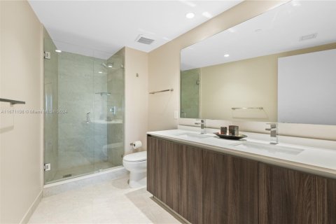 Condominio en venta en Miami, Florida, 3 dormitorios, 173.26 m2 № 1763989 - foto 19