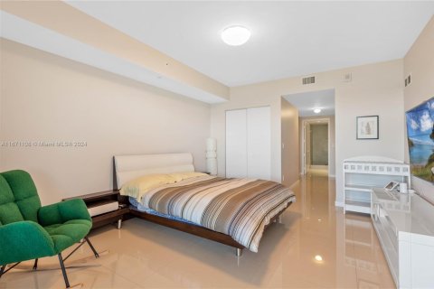 Condominio en venta en Miami, Florida, 3 dormitorios, 173.26 m2 № 1763989 - foto 17