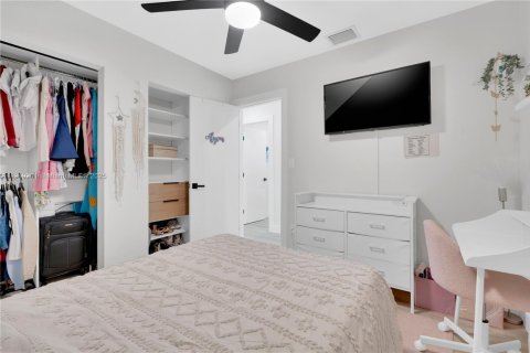 Casa en venta en Miami, Florida, 3 dormitorios, 111.48 m2 № 1974134 - foto 20