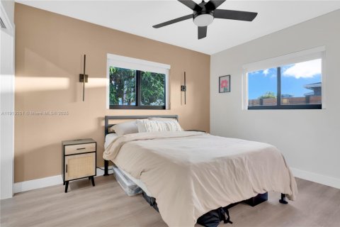 Casa en venta en Miami, Florida, 3 dormitorios, 111.48 m2 № 1974134 - foto 21