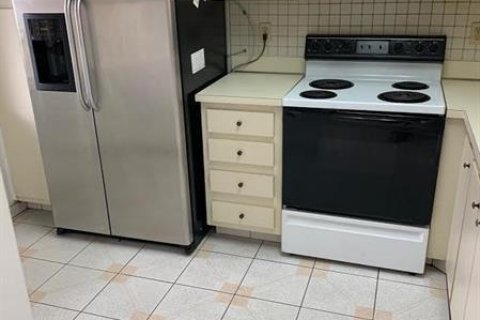 Condominio en alquiler en Lauderhill, Florida, 2 dormitorios, 96.62 m2 № 2190355 - foto 4