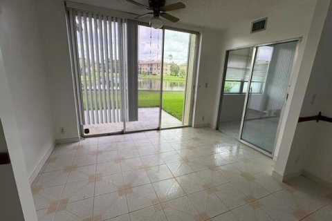 Condominio en alquiler en Lauderhill, Florida, 2 dormitorios, 96.62 m2 № 2190355 - foto 15