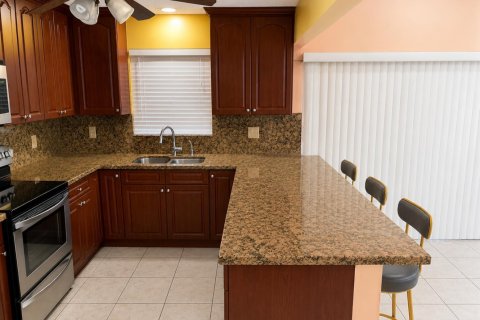 Villa ou maison à vendre à Homestead, Floride: 3 chambres, 114.27 m2 № 2084316 - photo 11