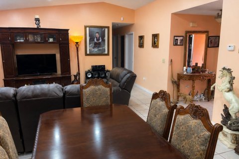 Villa ou maison à vendre à Homestead, Floride: 3 chambres, 114.27 m2 № 2084316 - photo 24