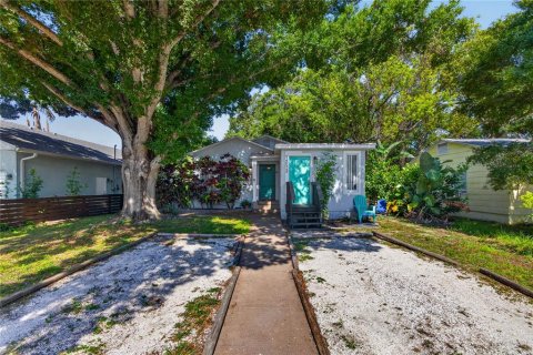 Casa en venta en Gulfport, Florida, 3 dormitorios, 106.56 m2 № 2220592 - foto 15