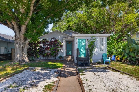 Casa en Gulfport, Florida 3 dormitorios, 106.56 m2 № 2220592